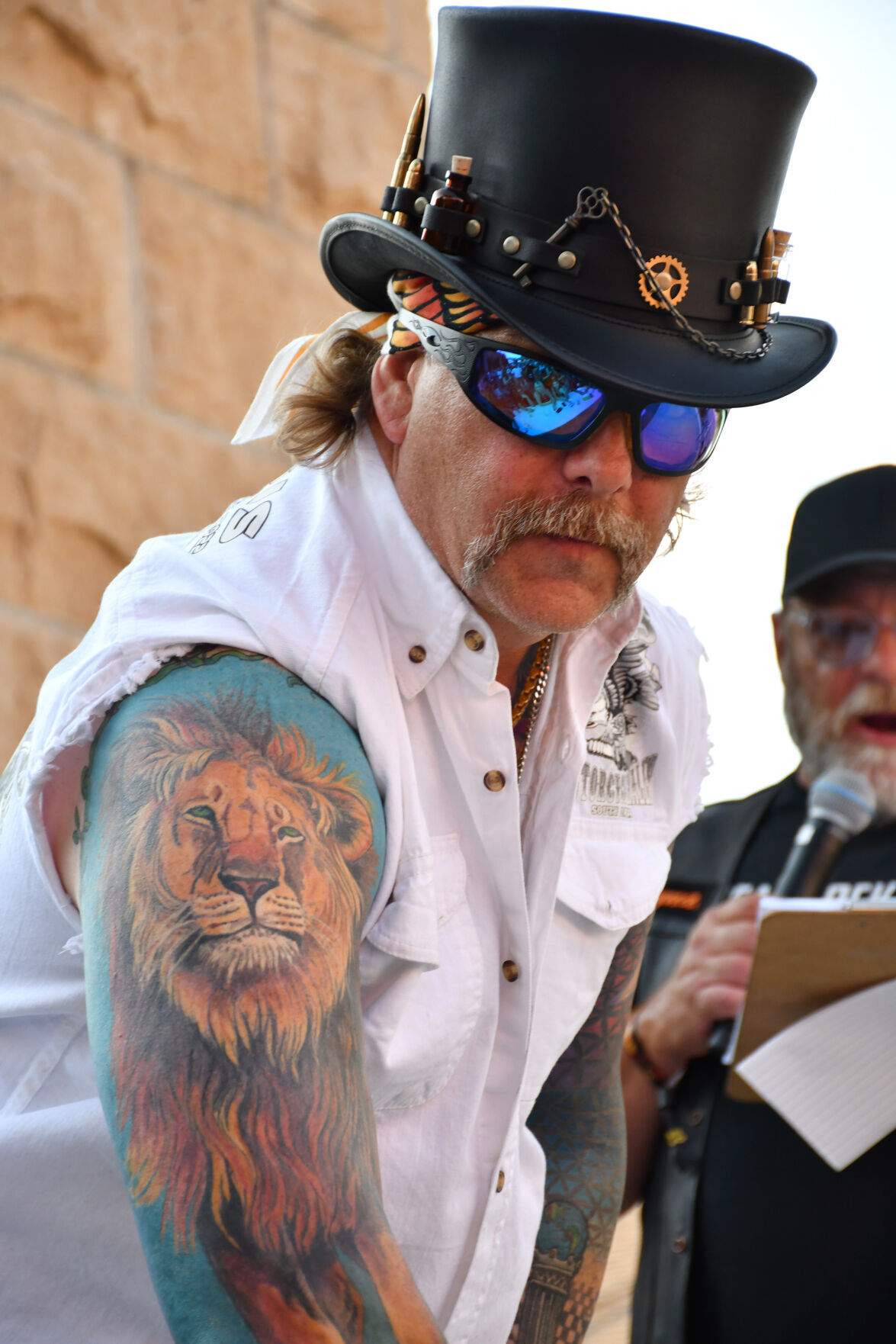 081022-nws-tattoo-0013.JPG